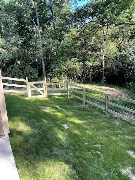 Photo - 11931 Lakeview Manor Dr