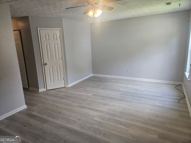 Photo - 7233 Crestside Dr