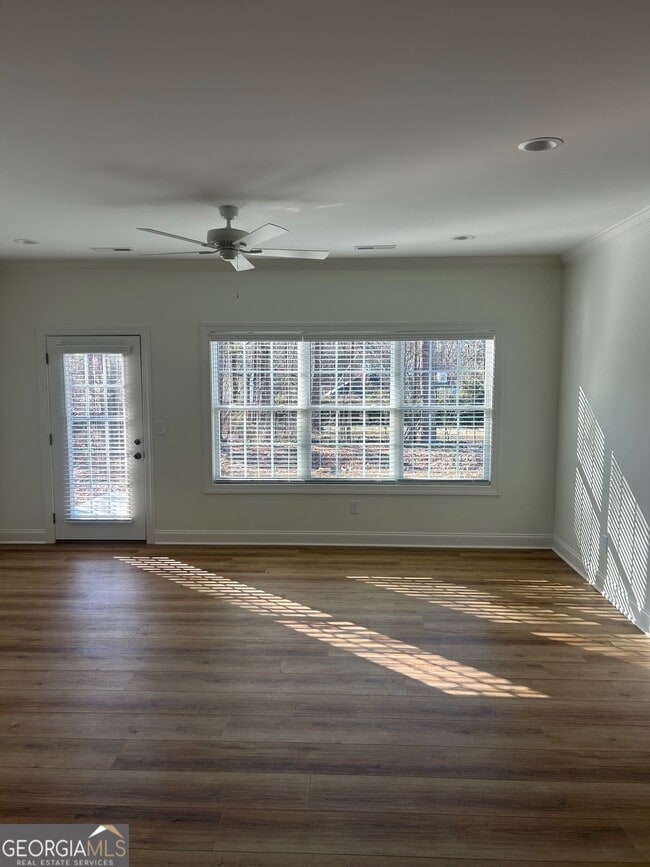 Photo - 313 Timothy Ave