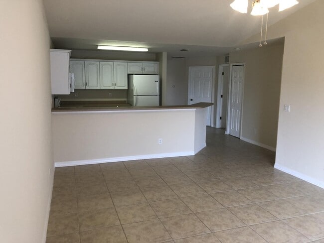 Photo - 2/2 plus Den Duplex with a 1 car Garage Unit 2105 Andalusia Blvd