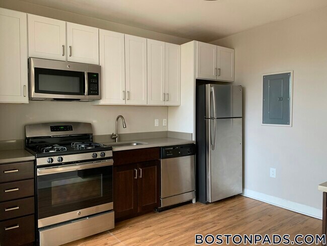 Photo - 9 Bronsdon St Unit 21B-B