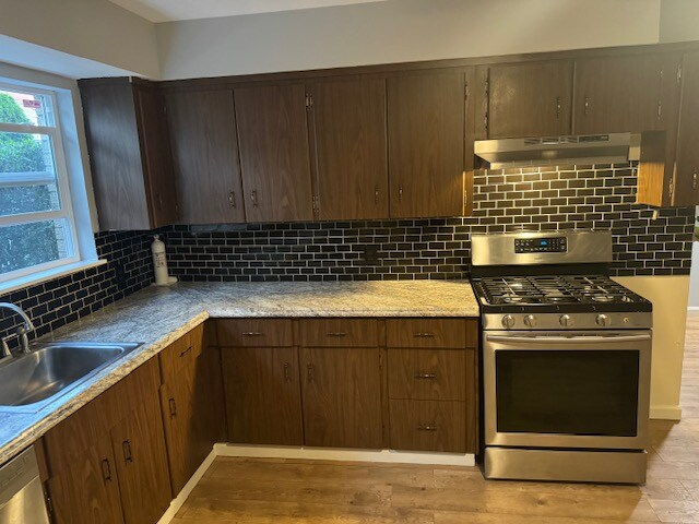 Photo - 44 Burgh Ave Unit 1-S