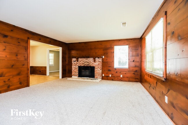 Photo - 6580 Short Rd