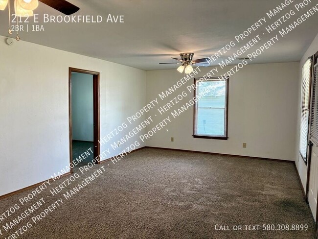 Photo - 212 E Brookfield Ave