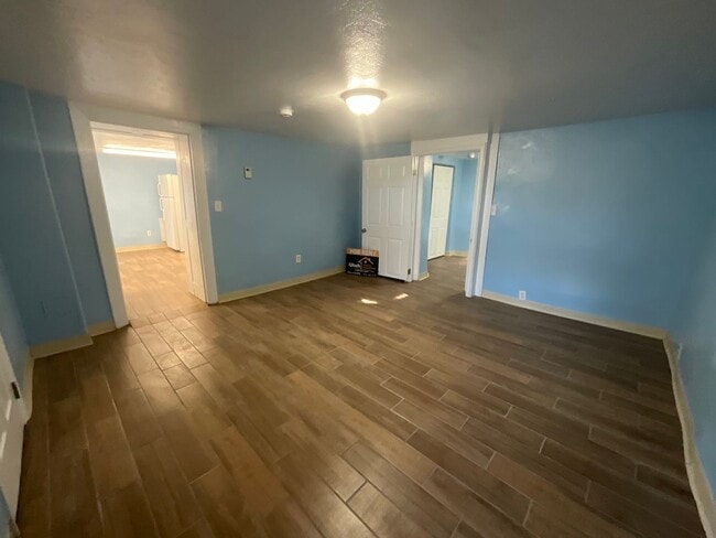 Photo - 295 E Unit 295 B