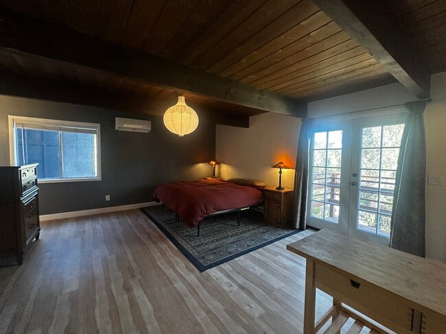 Photo - 9349 Riverview Ave