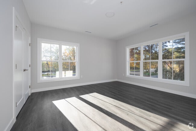2BR, 2BA - 1,056SF - Bedroom