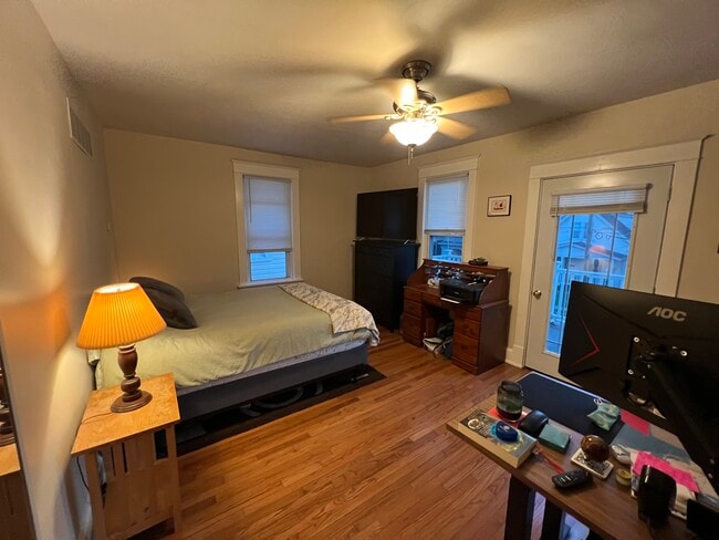 Photo - 5354 Hunter Ave Unit 2