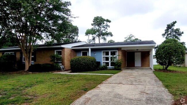 Building Photo - 663 Redwood Ave Rental