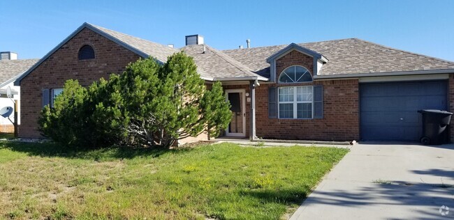 Building Photo - Cottonwood Estates Apartments