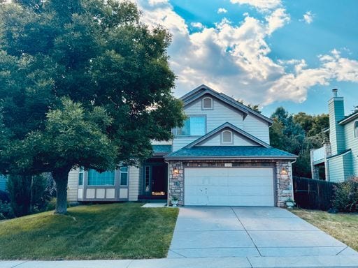 Building Photo - Available NOW is this open layout 5 bedroo... Rental