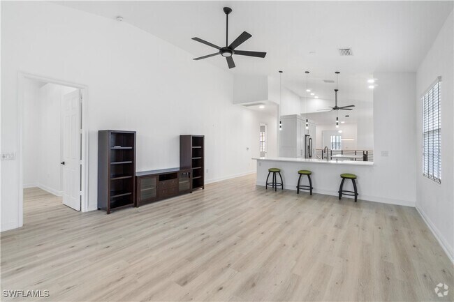 Building Photo - 7855 Hawthorne Terrace Unit 1603 Rental