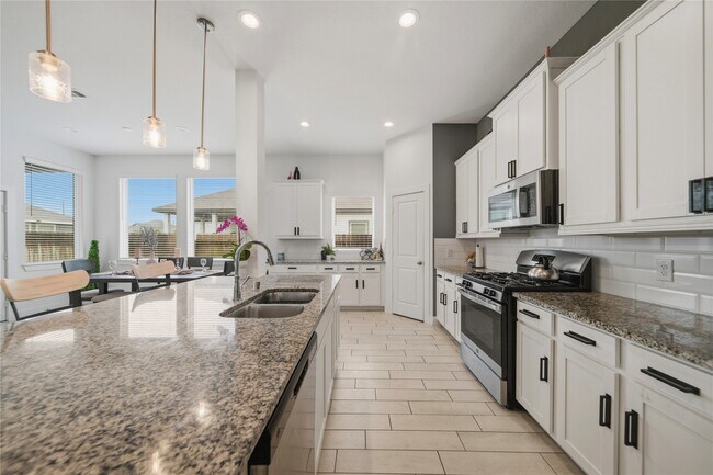 Photo - 4512 Bartagrass Dr
