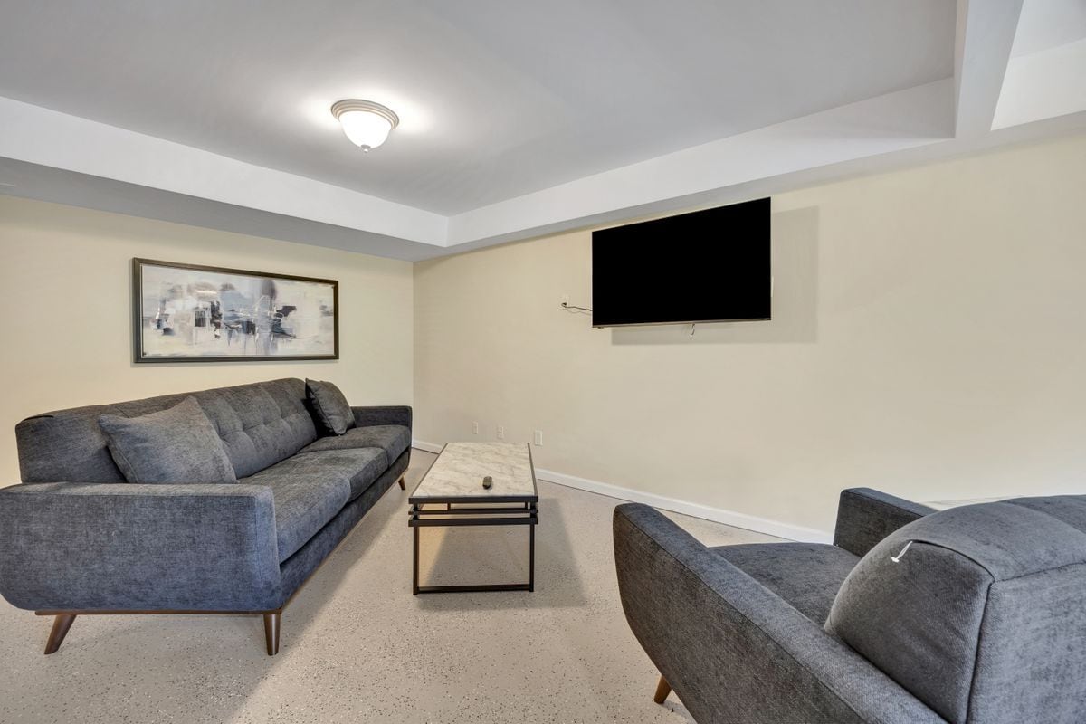 Photo - 3442 Skyland Dr Unit Garden level-Basement Apartment