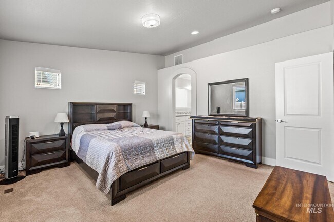 Photo - 319 N Baxter Way