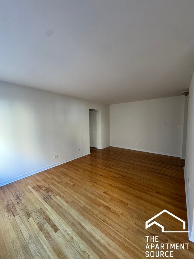 Photo - 6830 N Sheridan Rd Unit 473