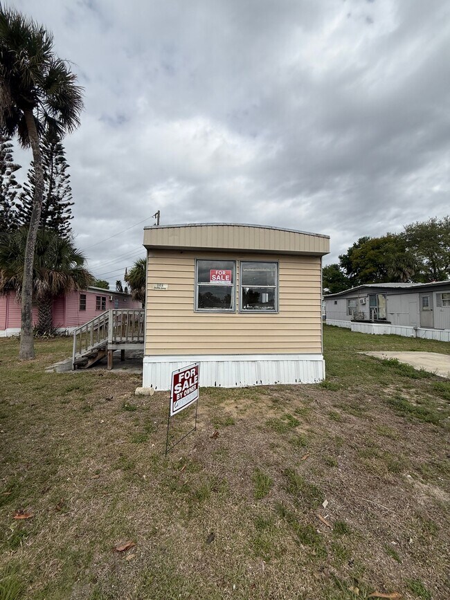 Photo - 920 Boardwalk Ln