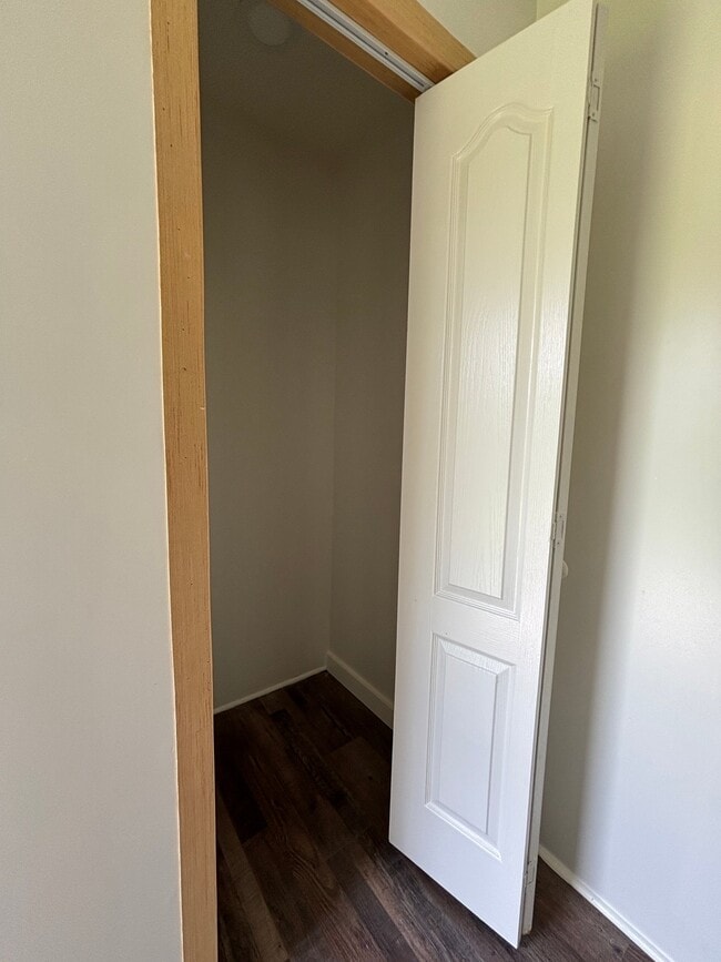 Photo - 916 Fairway Dr NW