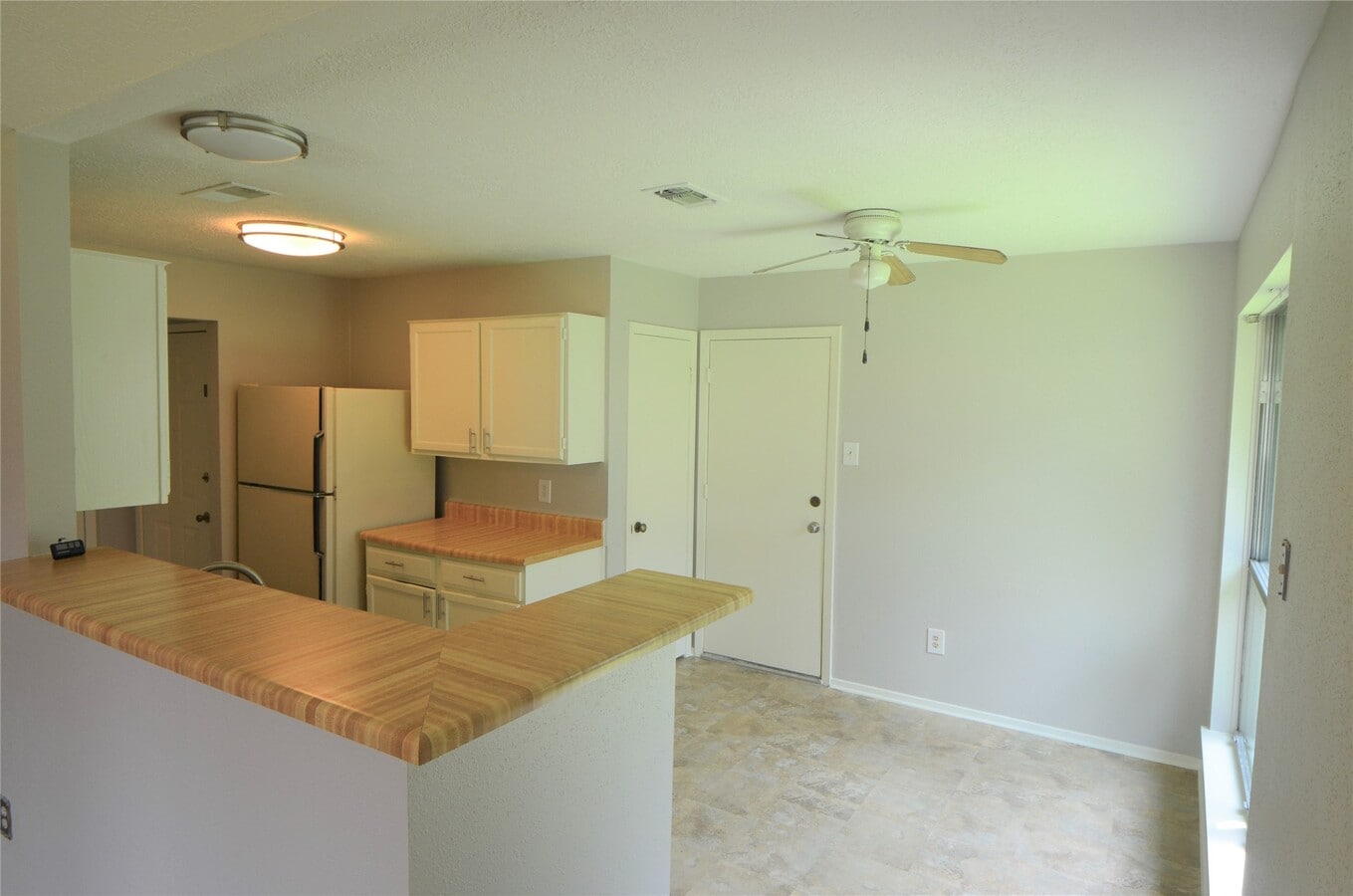 Photo - 24006 Merry Oaks Dr