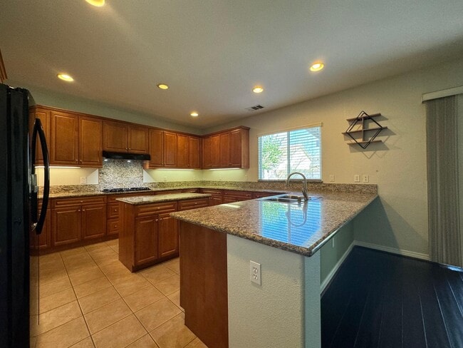 Photo - 3701 Pondera St