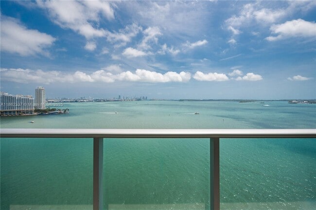 Building Photo - 1331 Brickell Bay Dr Unit 1801 Rental