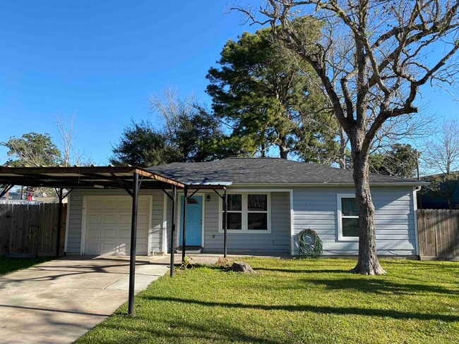 Front - 7324 N Martin Luther King Ave Rental