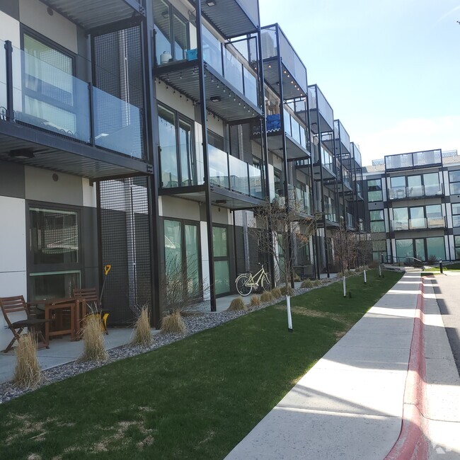 Building Photo - 476 Enterprise Blvd Unit 222 Rental
