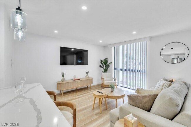 Photo - 3930 University Center Dr Unit 101