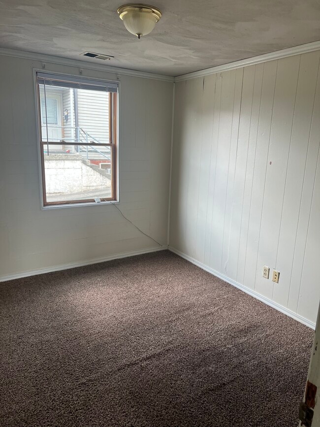 Photo - 700 Beechurst Ave Unit 2