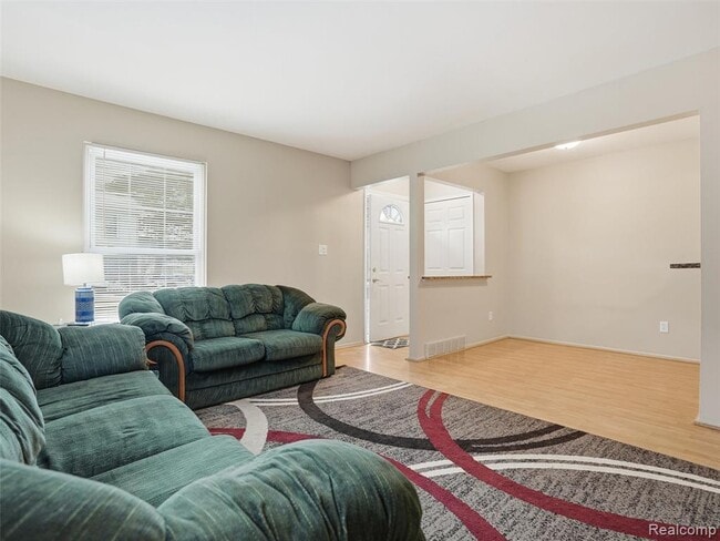 Photo - 35213 Taffy Dr