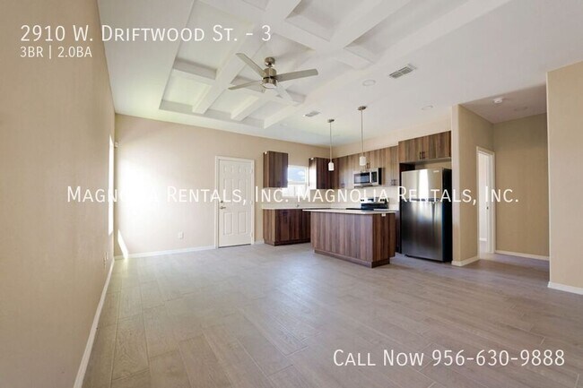 Photo - 2910 W Driftwood St Unidad 3