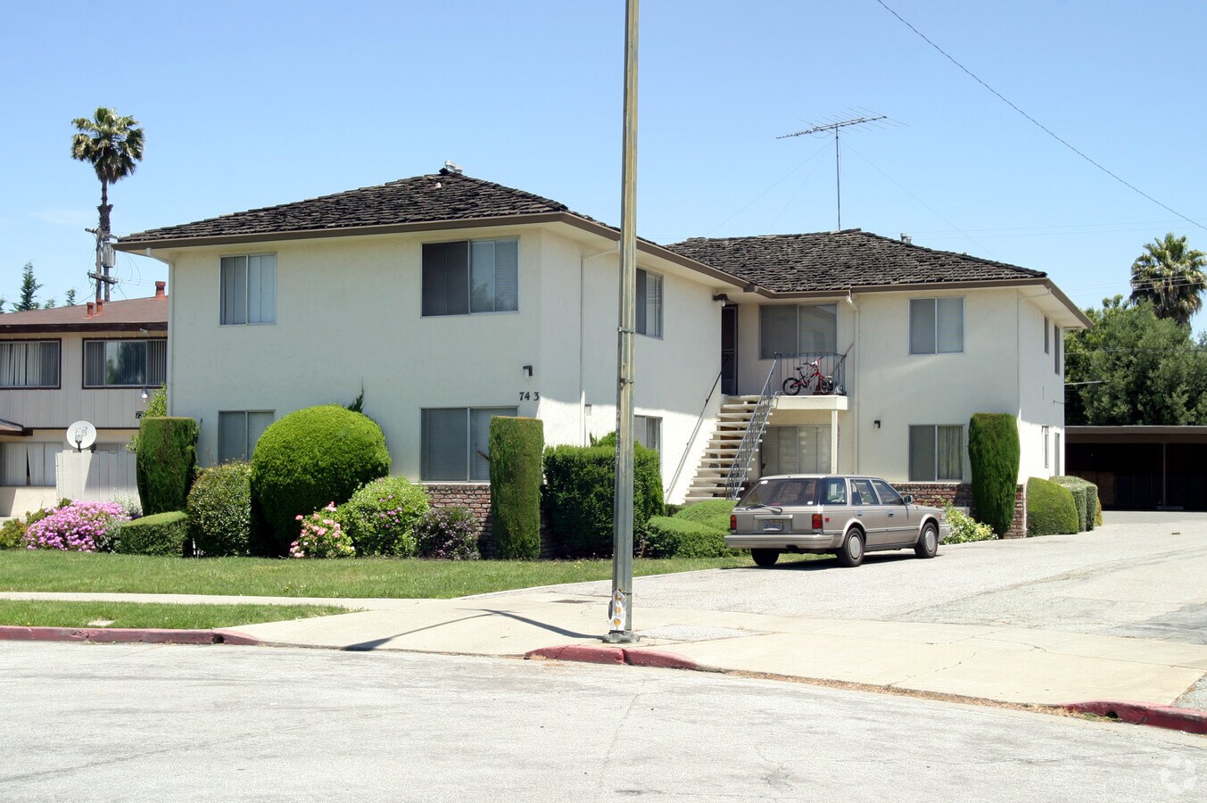 Photo - 743 San Jule