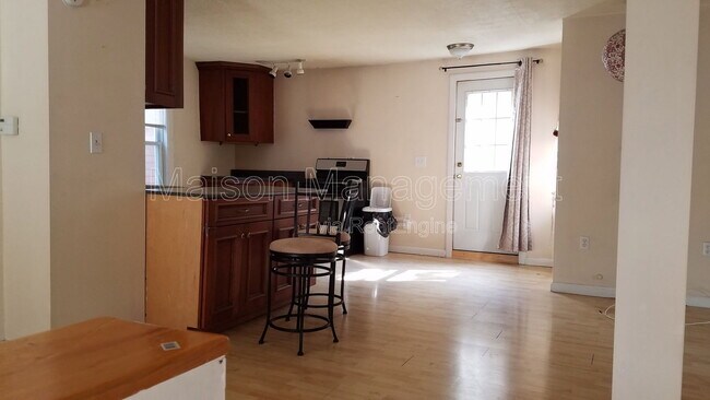Photo - 486 S Goodman St
