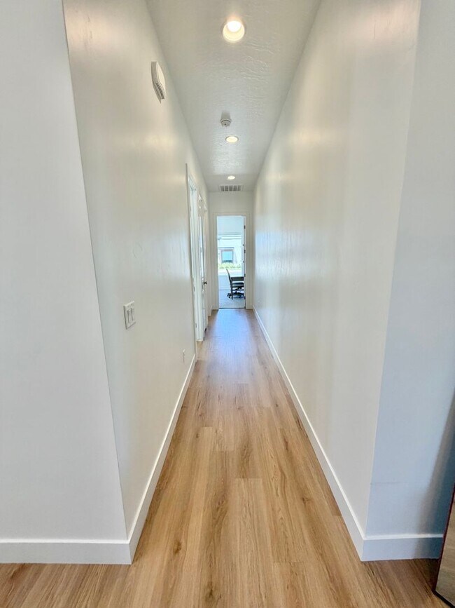 Photo - Woodlands Estates Furnished Townhomes