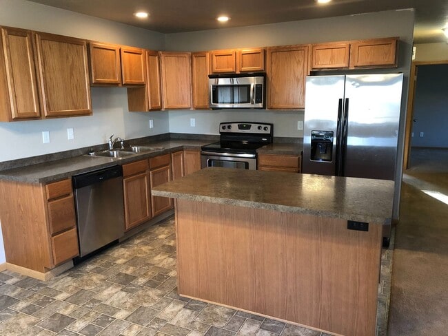 Photo - 415 3rd Ave NW Unit A