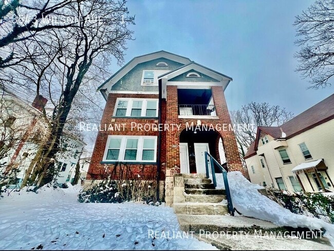 Building Photo - 3543 Wilson Ave Unit 1