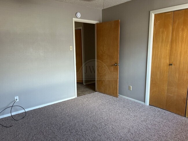 1205 Wales Dr Unit 1205 Wales Dr Unit A