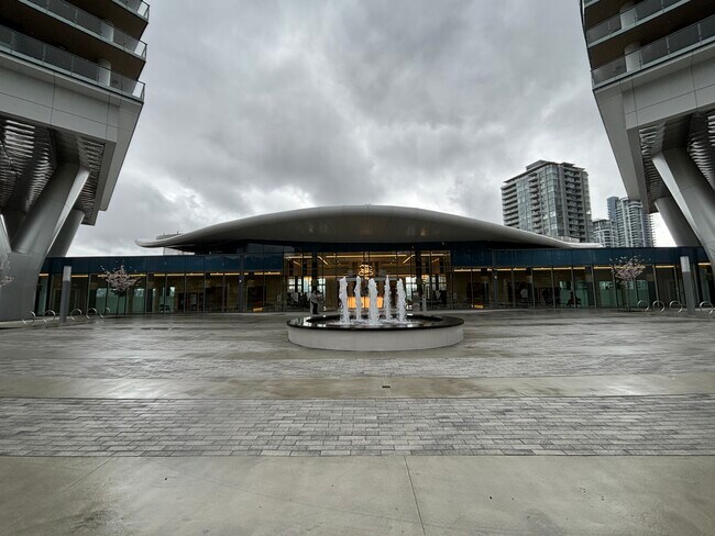 Photo - 4880 Lougheed Hwy