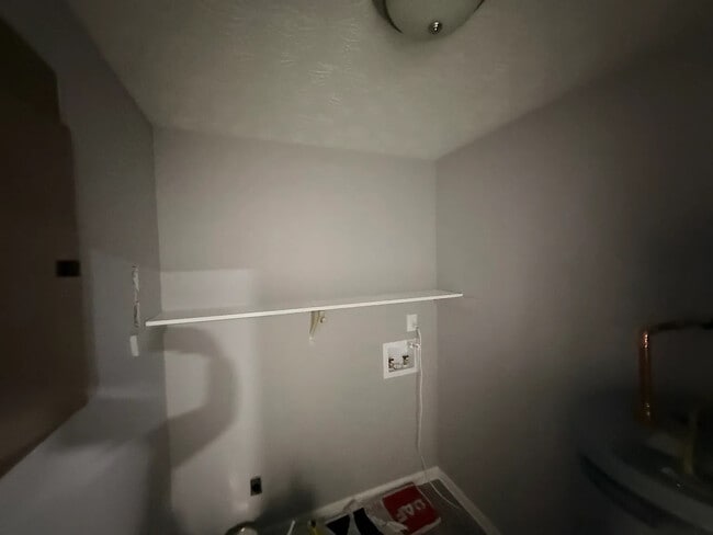 Photo - Room in House on Pinedale Cir NW