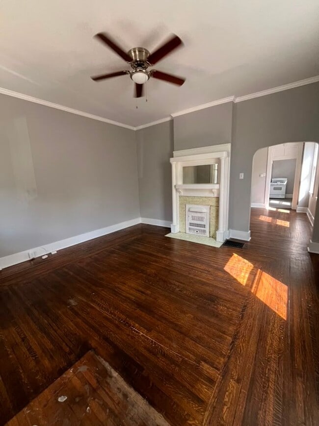 Photo - 622 W 12th St Unidad #1