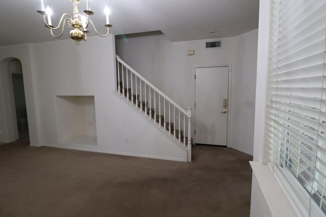 Photo - 70 W Brittany Ln
