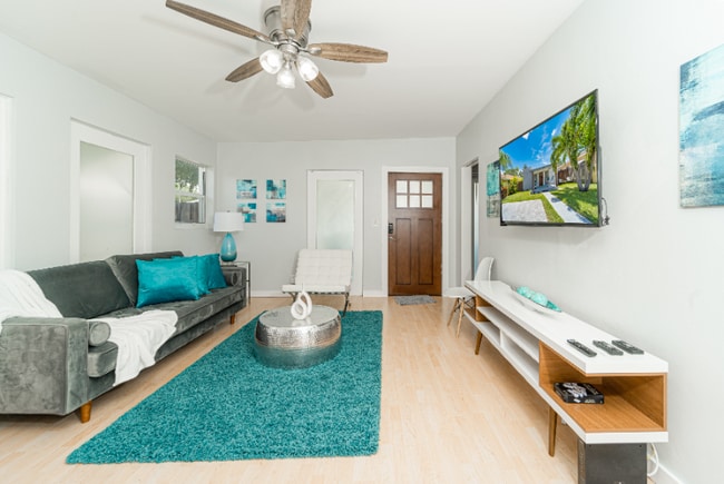 Photo - 1650 Jackson St