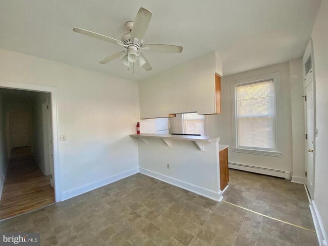 Photo - 131 W 18th St