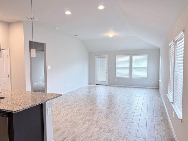 Photo - 120 Trailside Ln