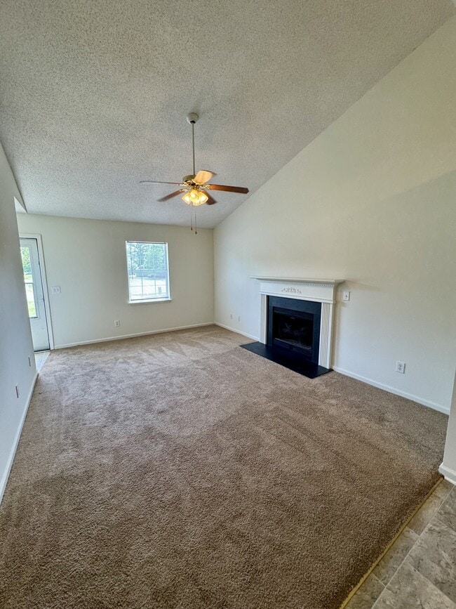 Photo - 1405 Angels End