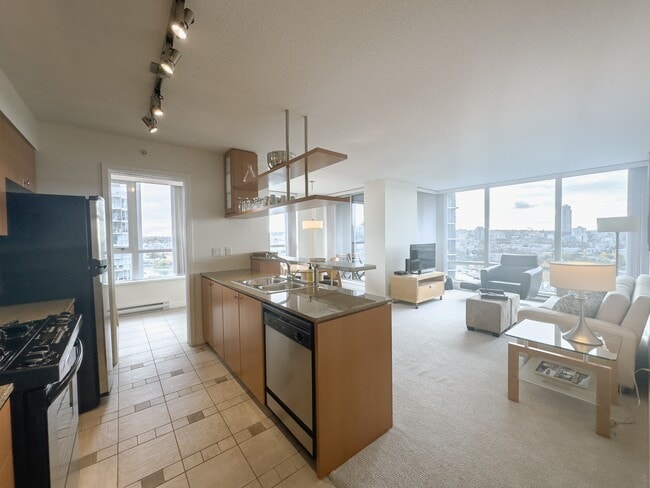 Photo - 1438 Richards St