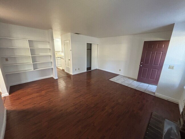 Photo - FREE DECEMBER RENT! Rosemont Condo - Spacious & Updated 2-Bed, 1-Bath Condo with In-Unit Laundry! Unit 109