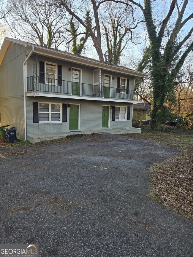 Building Photo - 320 Vine St