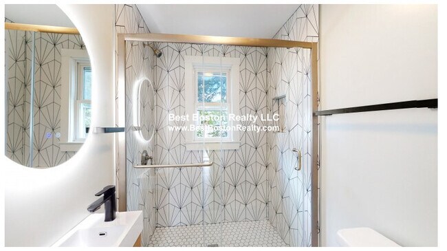 Photo - 57 Hawthorne St Unidad 2