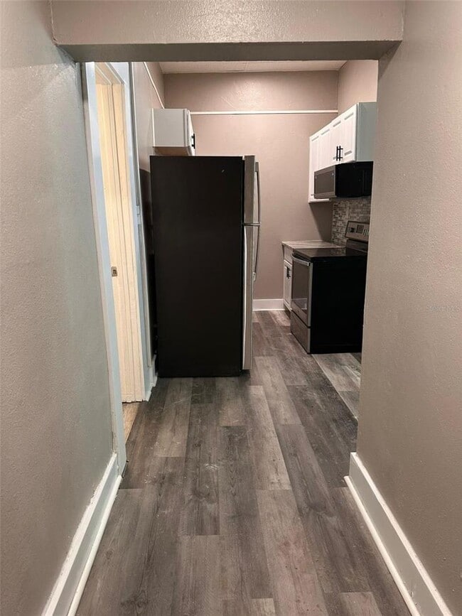 Photo - 829 NE 3rd St